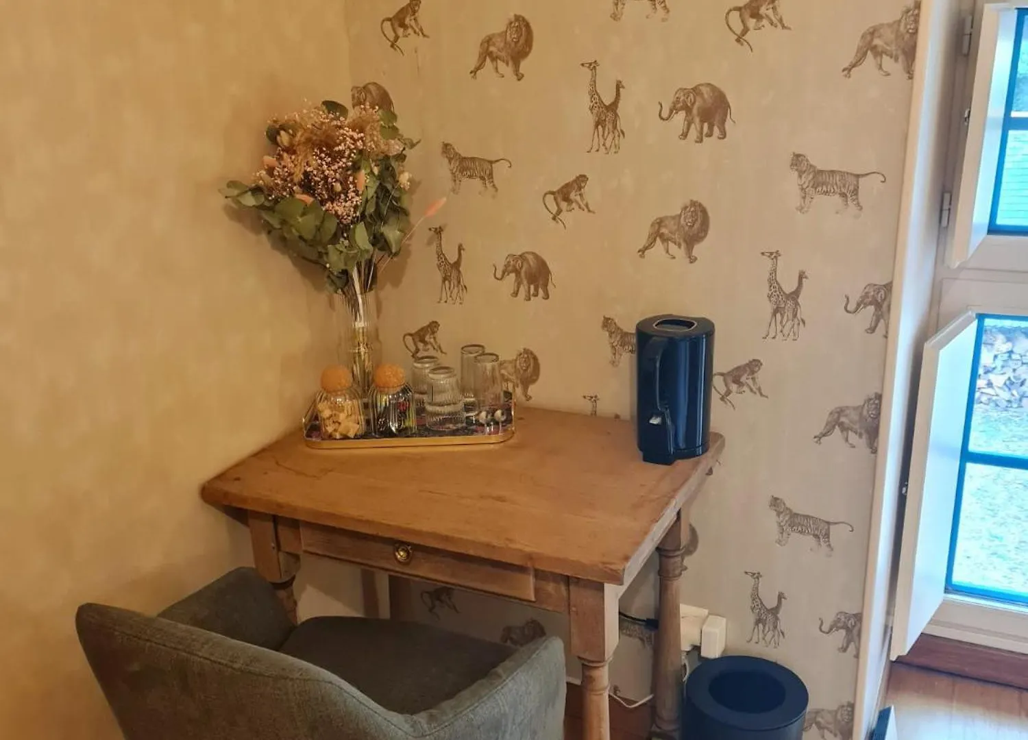Chambre Avec Charme & Jardin Saint-Remy-du-Plein منزل للإقامة
